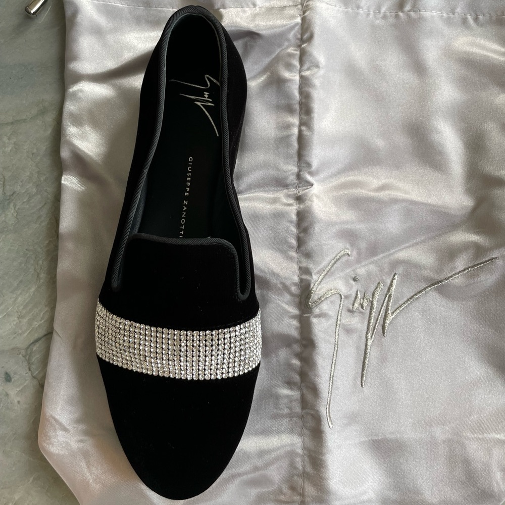 Giuseppe Zanotti - Black Velvet with Swarovski Crystals Loafer Flats - Picture 4 of 5